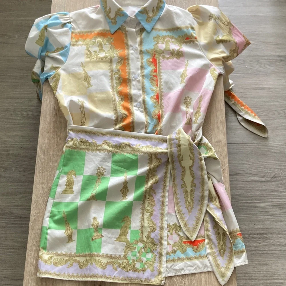 Colorful Patterned Button-Up Shirt - Picture 6 of 6